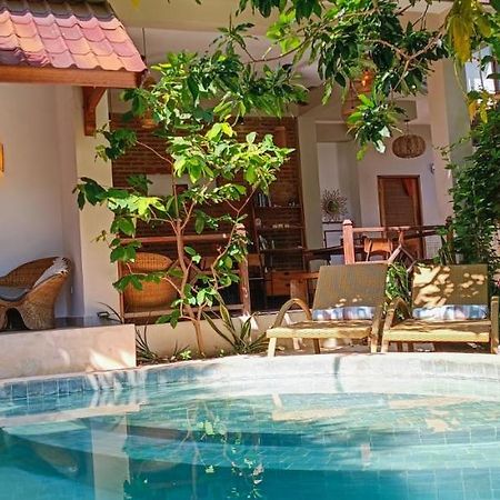 Soraya Yoga Wellness Center Hotel กีลีตราวางัน ภายนอก รูปภาพ