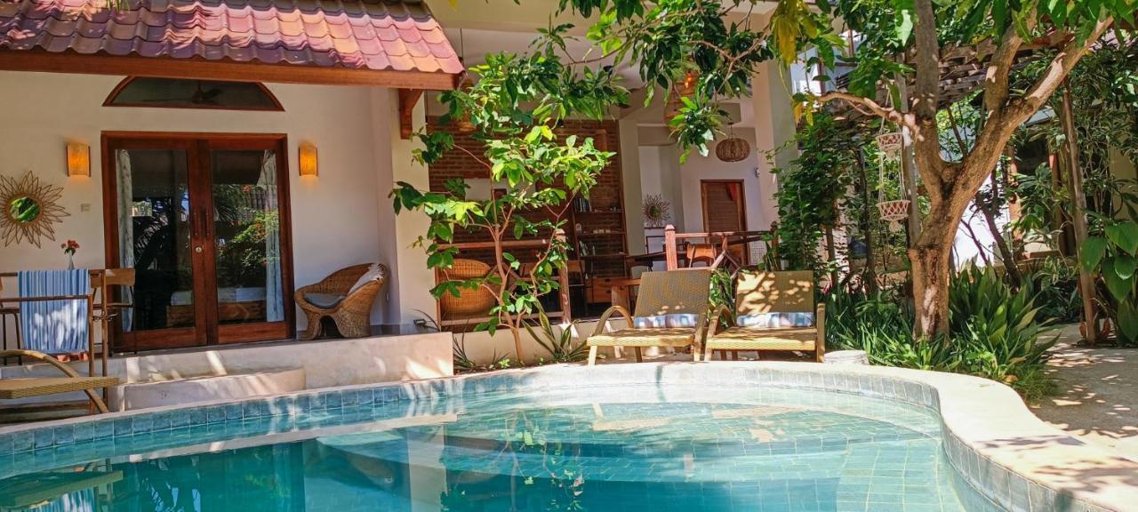 Soraya Yoga Wellness Center Hotel กีลีตราวางัน ภายนอก รูปภาพ