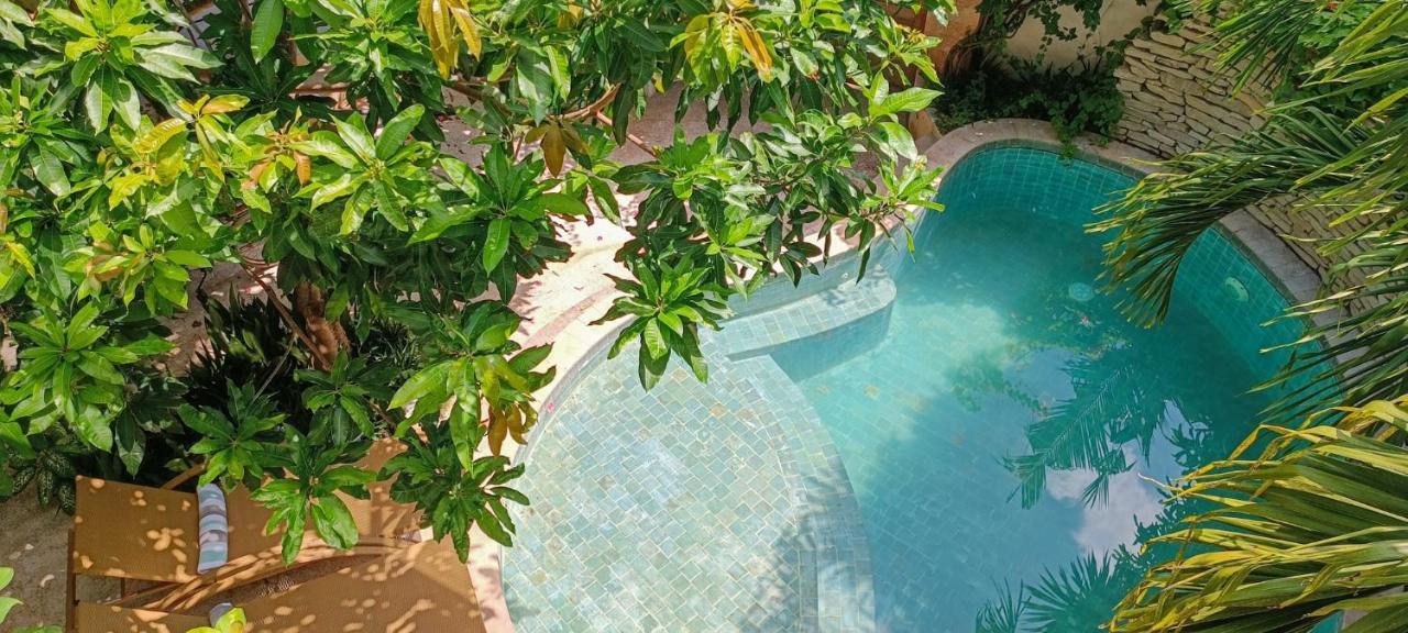 Soraya Yoga Wellness Center Hotel กีลีตราวางัน ภายนอก รูปภาพ